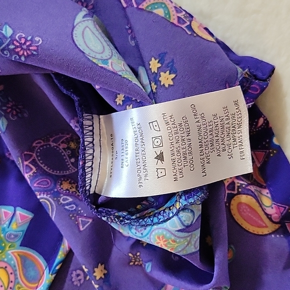 ✨️⭐️ HOST PICK✨️⭐️SCRUB TOP - Picture 5 of 9